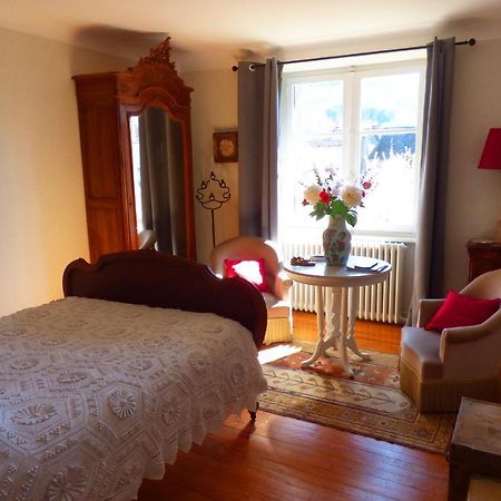 Bed and Breakfast L'Oustal Sainte-Eulalie-d'Olt Exterior foto